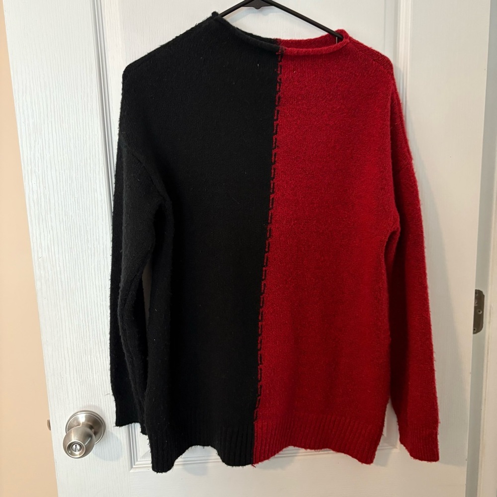 Red & black Carolyn Taylor colorblock sweater